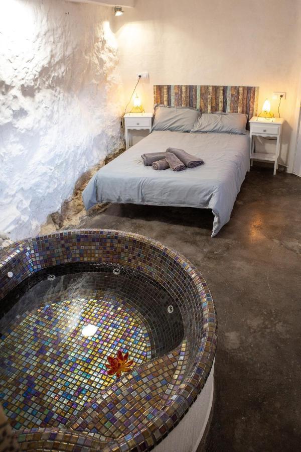 Fortress Jacuzzi Suites Xàtiva Kültér fotó