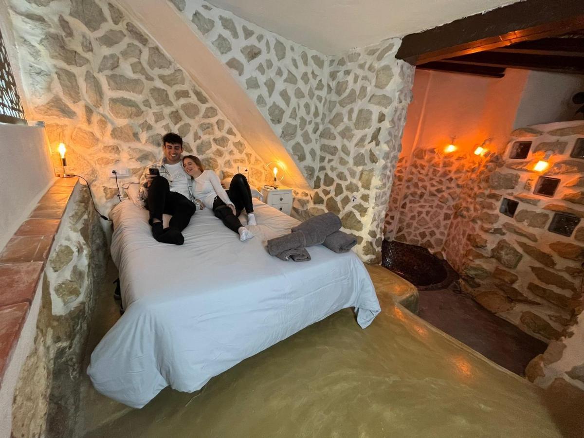Fortress Jacuzzi Suites Xàtiva Kültér fotó