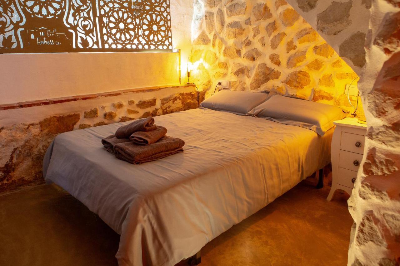 Fortress Jacuzzi Suites Xàtiva Kültér fotó