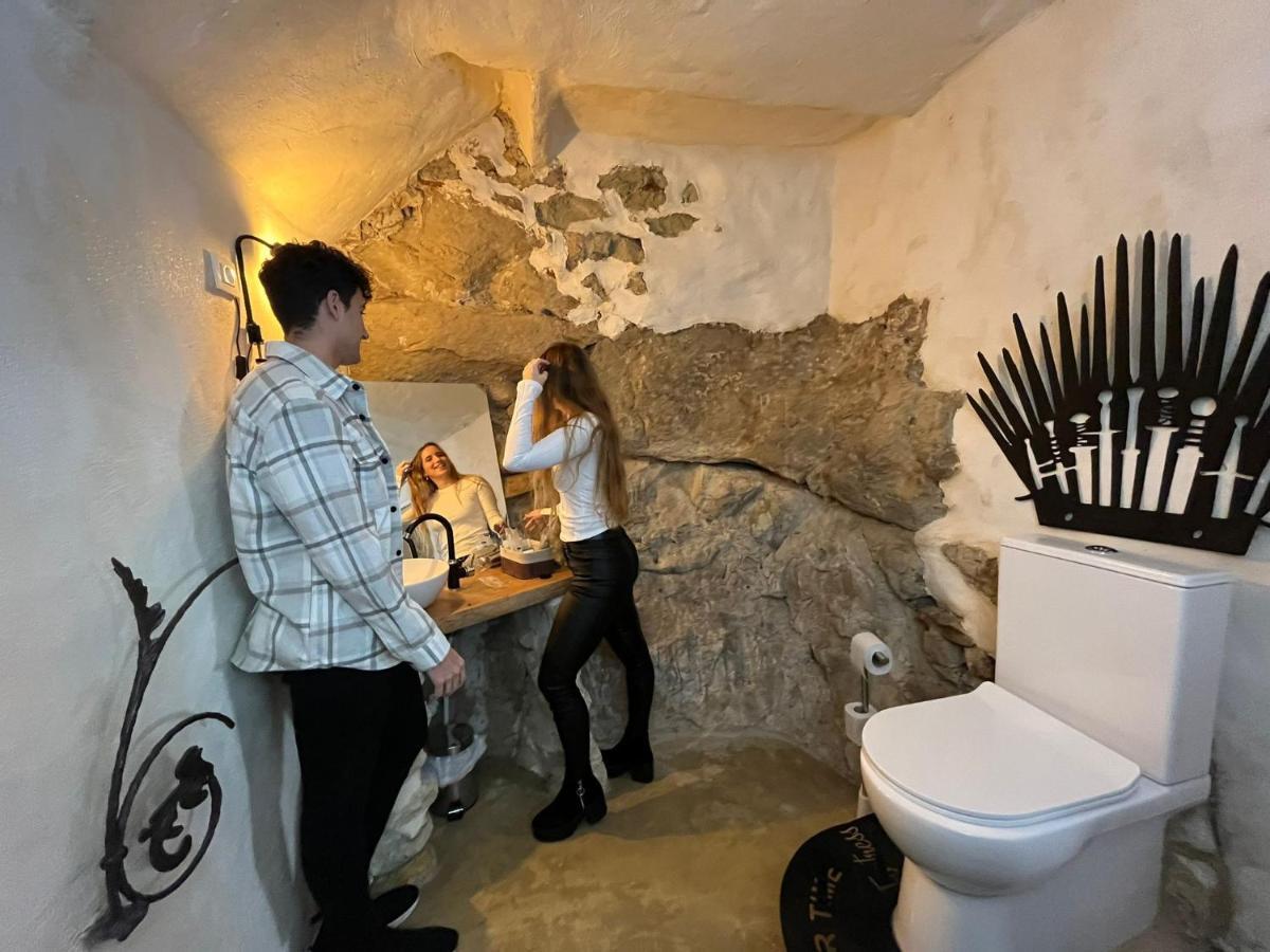 Fortress Jacuzzi Suites Xàtiva Kültér fotó
