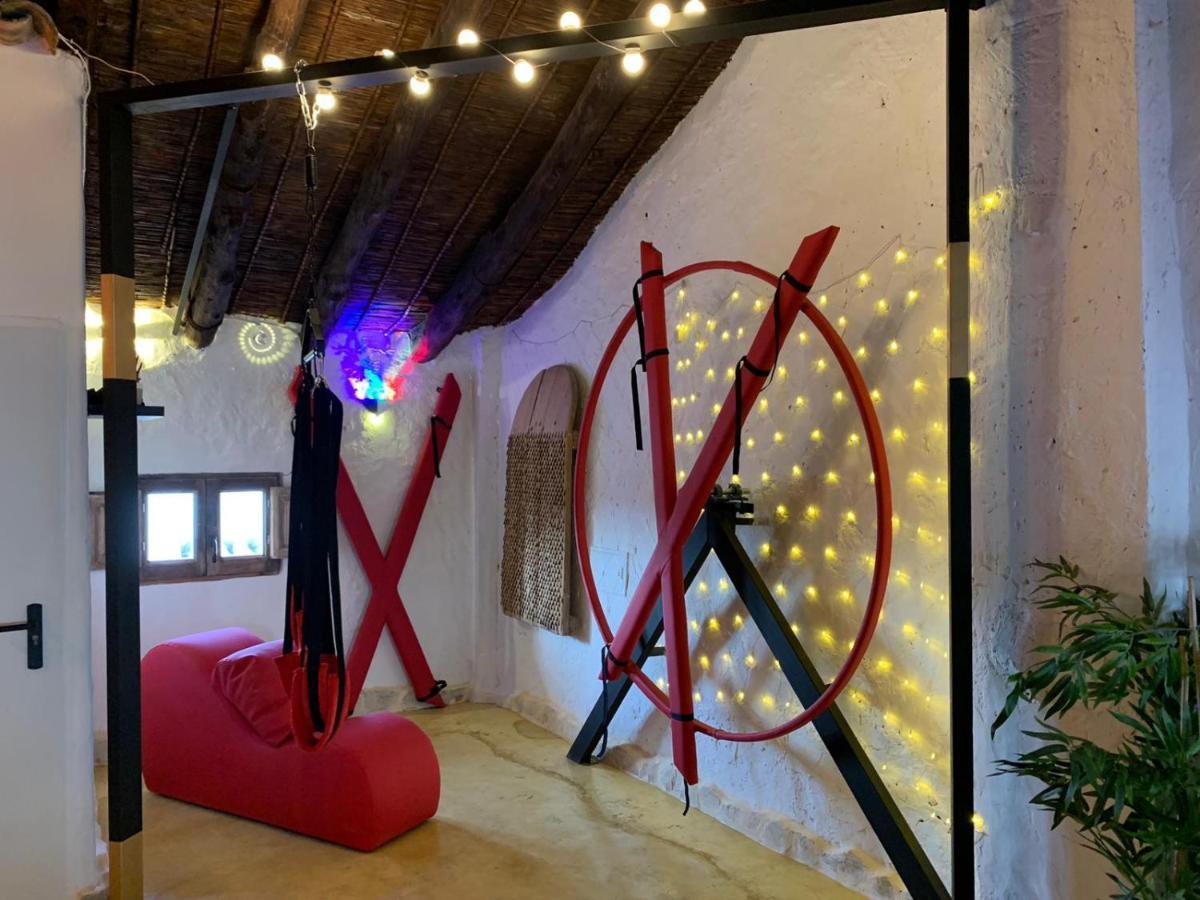 Fortress Jacuzzi Suites Xàtiva Kültér fotó