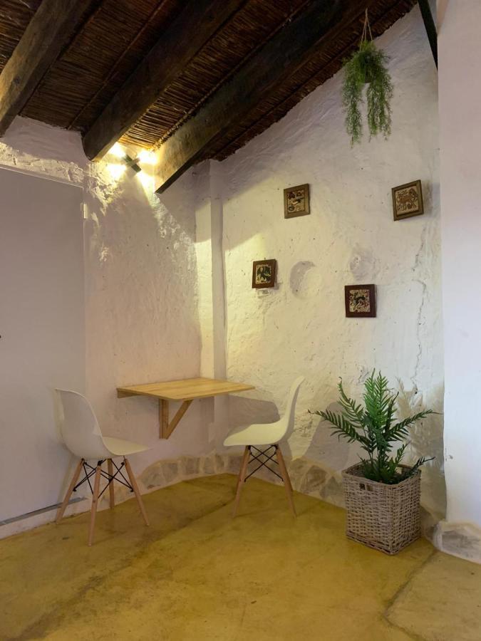 Fortress Jacuzzi Suites Xàtiva Kültér fotó